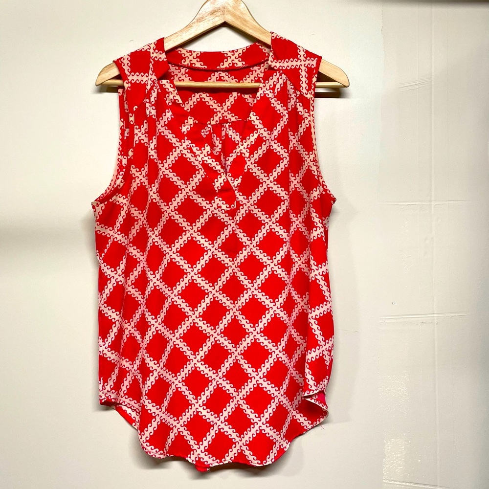 Sleeveless blouse